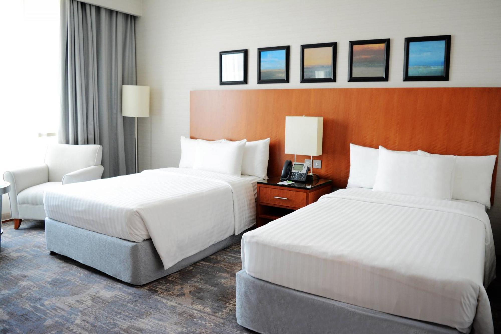 Courtyard By Marriott Kuwait City Exteriör bild