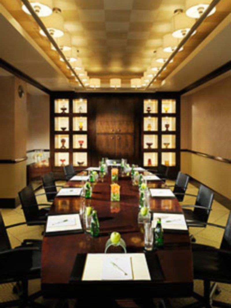 Courtyard By Marriott Kuwait City Exteriör bild